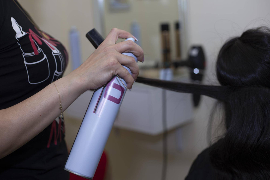 Jak działa wella eimi dynamic fix lakier do włosów 500ml i dlaczego warto go wybrać