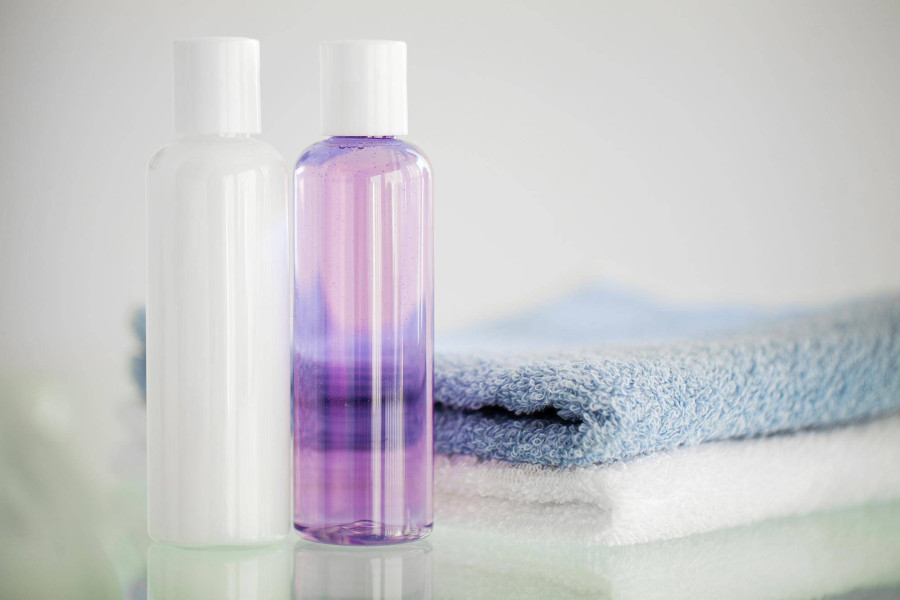 Szampon fioletowy do blond włosów Joico 300ml jako sposób na trwały efekt chłodnego odcienia